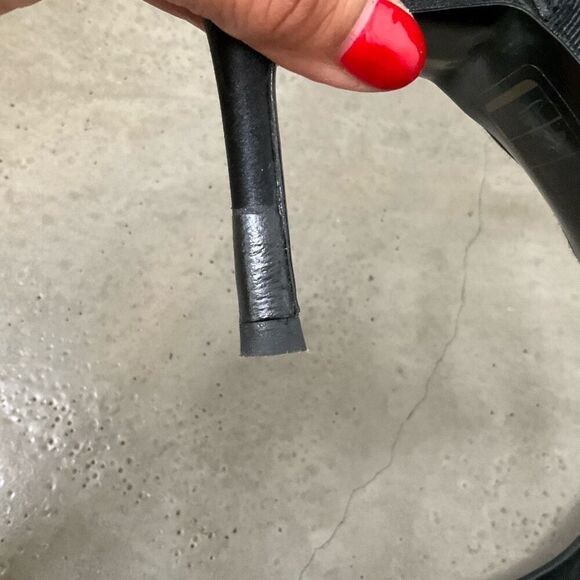 Badgely Mischka Jewel Emblem Slingback Heels - Picture 8 of 10